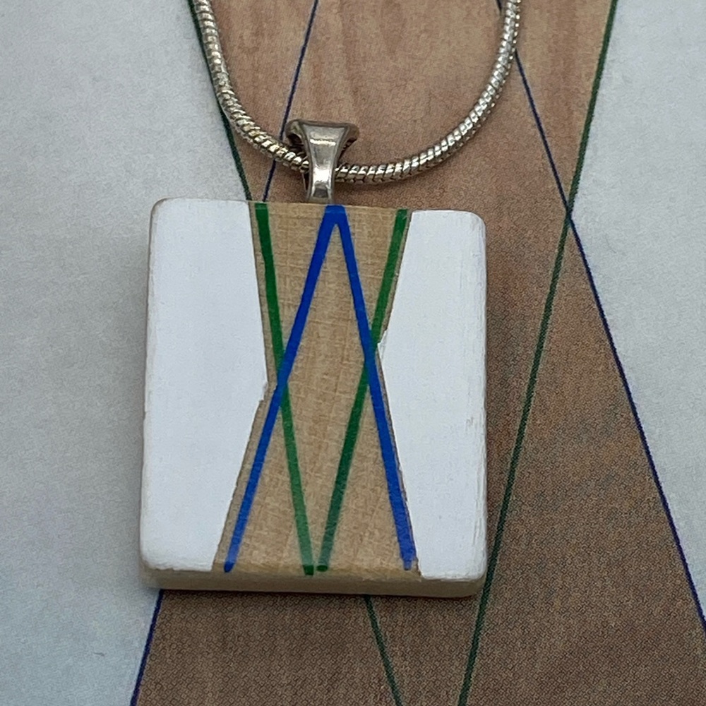 Handmade Elegant Necklace with silver chain.
